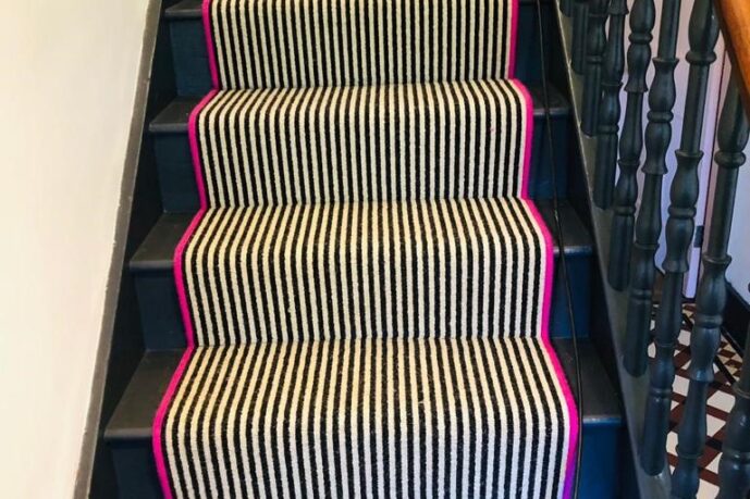 carpet runner pink border